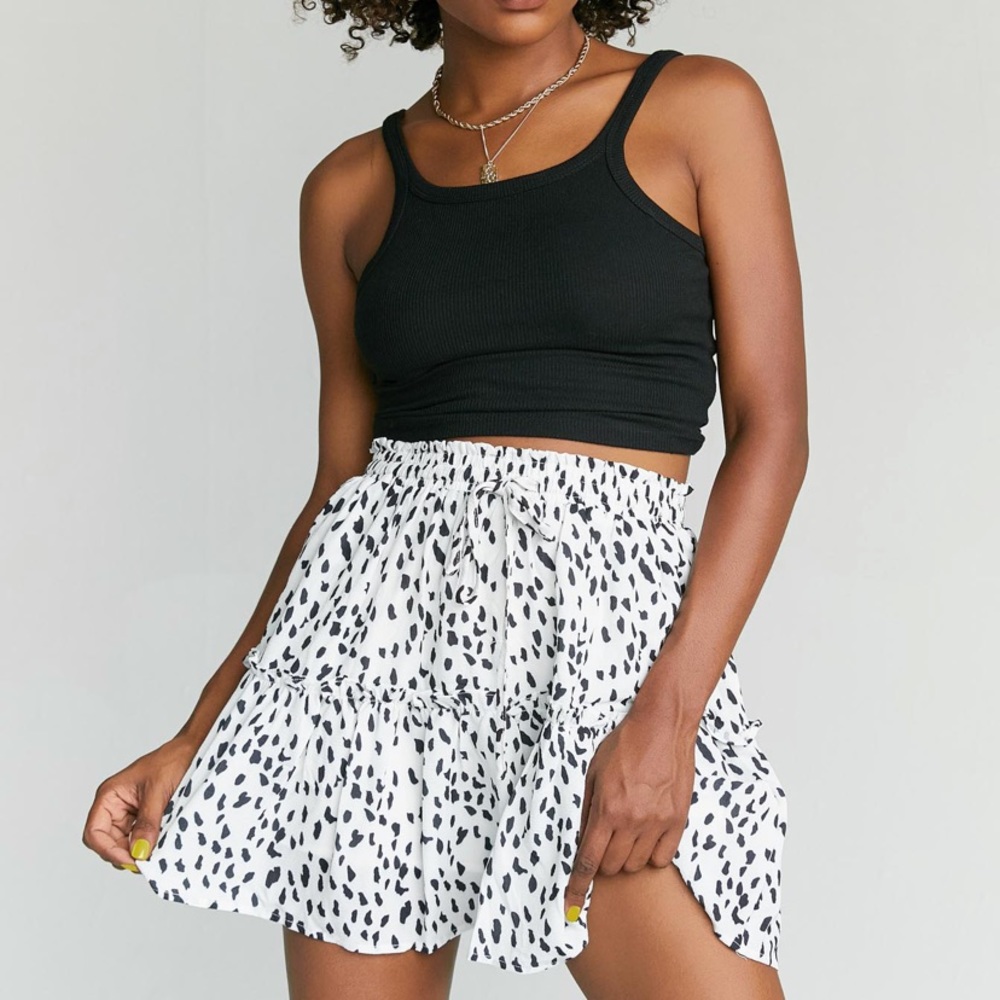 Light of life mini skirt black and white
